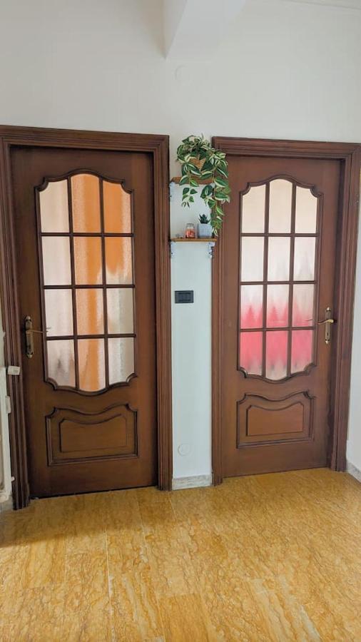 ヴェルチェッリLa Terrazza Del Reアパートメント エクステリア 写真